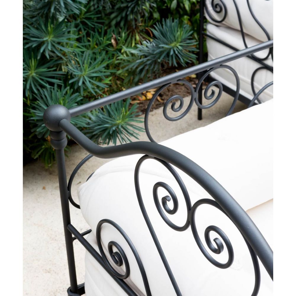 Fauteuil large en fer graphite AURORA UNOPIU