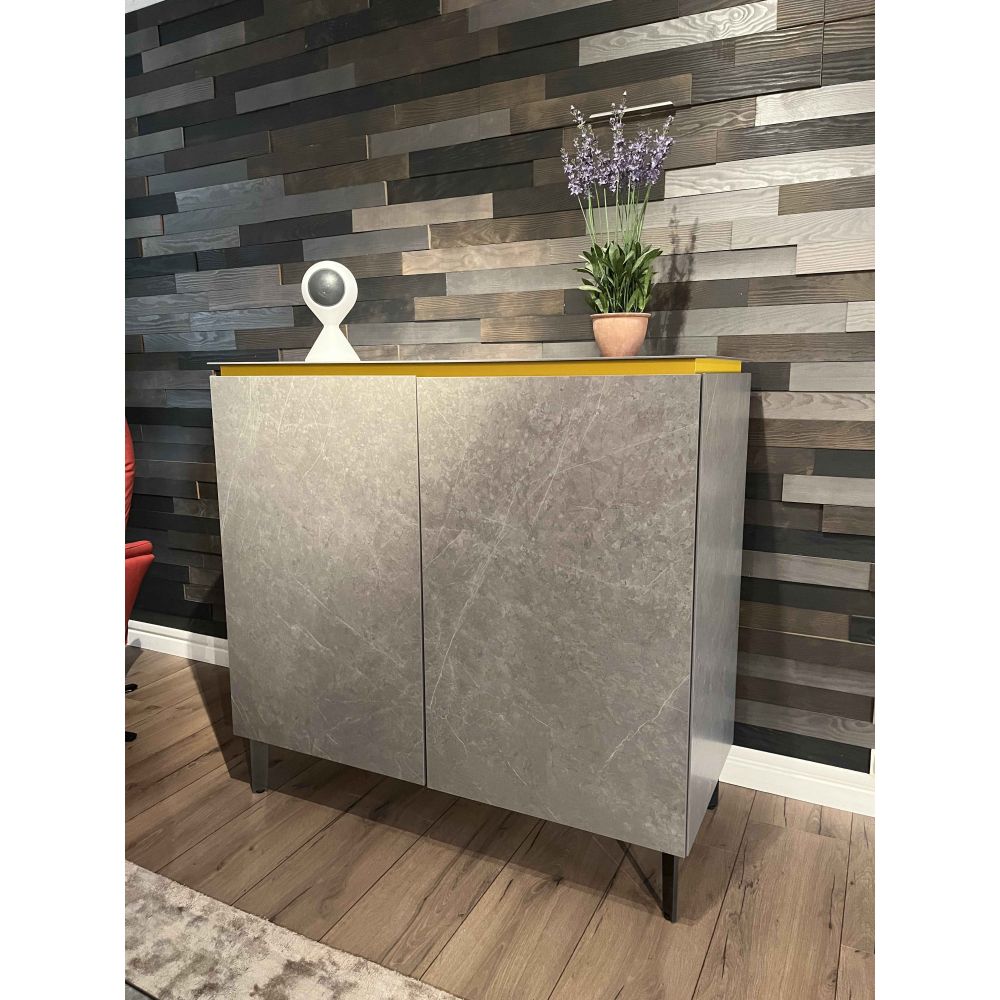 Bahut Haut Cosmopolitan