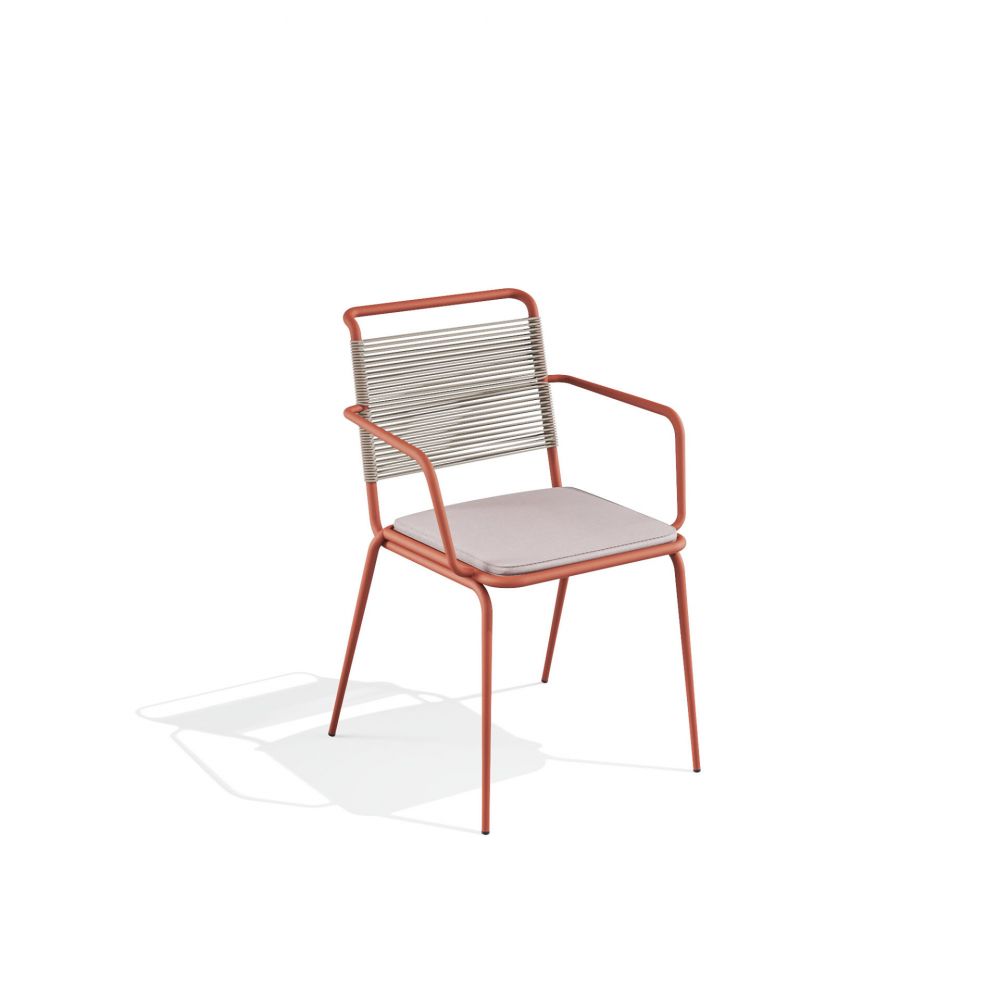 Chaise avec accoudoirs Kissi