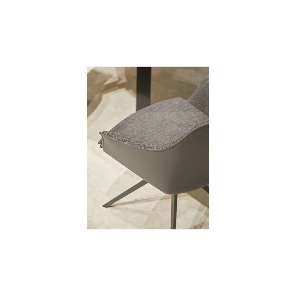 Chaise avec accoudoirs KEDUA MOBLIBERICA