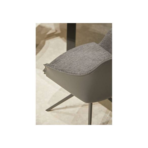 Chaise avec accoudoirs KEDUA MOBLIBERICA