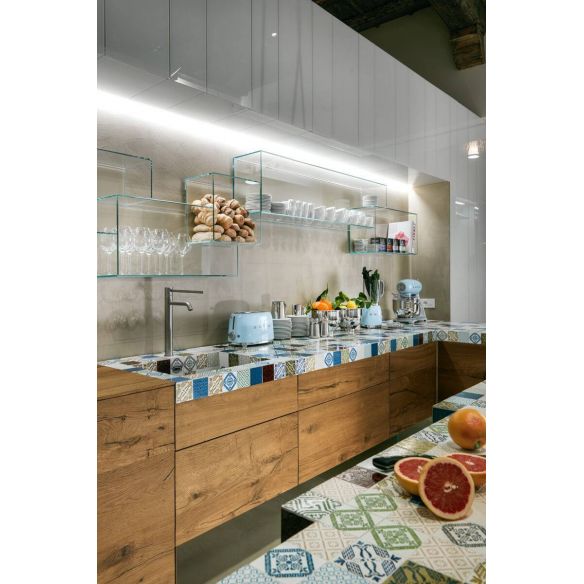 Cuisine 36e8 MADETERRANEO LAGO
