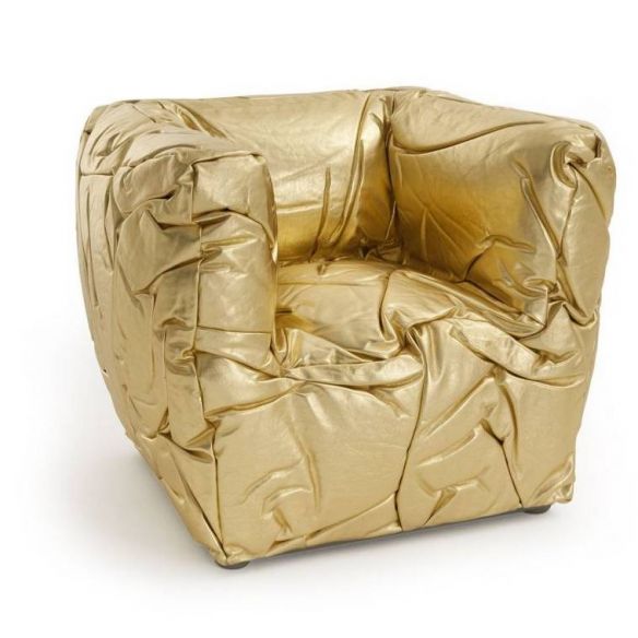 Fauteuil Sponge EDRA sur fond blanc