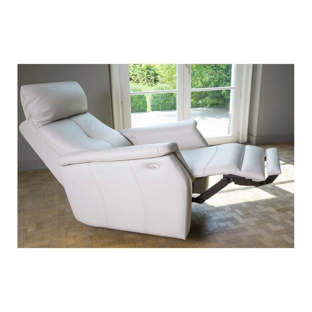 Fauteuil de relaxation Bugatti VARAM