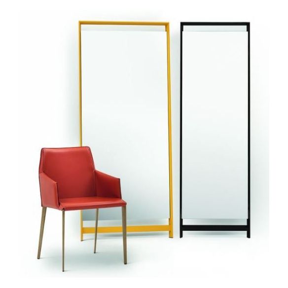 Chaise Sally avec accoudoirs pieds métal BONTEMPI CASA