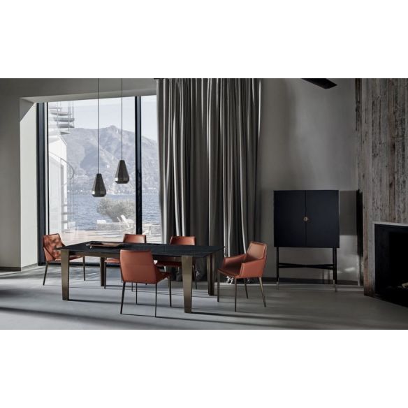 Chaise Sally avec accoudoirs pieds métal BONTEMPI CASA